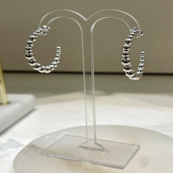 boucle d'oreille en acier sésanne